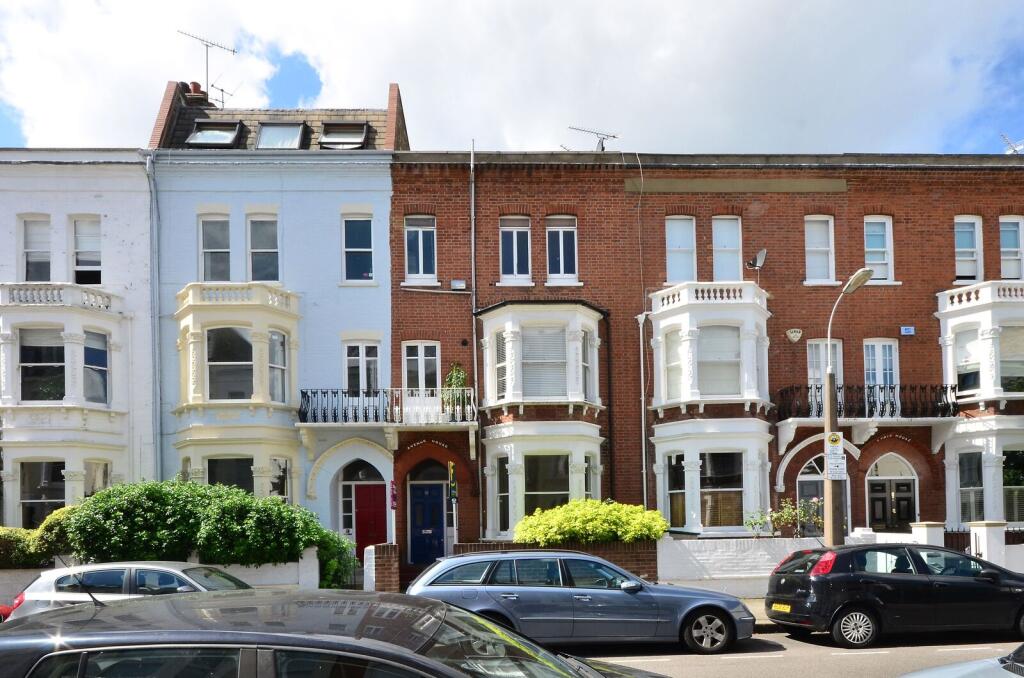 Apartment in London - View 3
