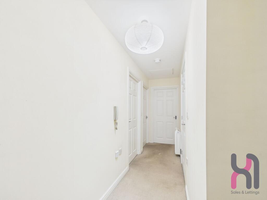 Apartment in St Helens, Liverpool City Region - View 5