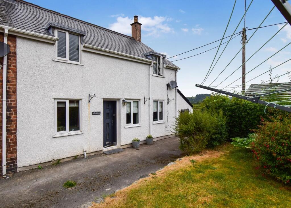 Main image of property: 3 Heol Aran, Llanuwchllyn, Bala