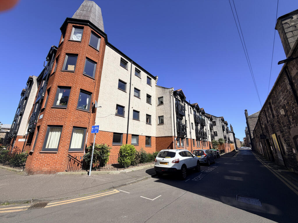 Main image of property: New Bells Court, Edinburgh, EH6