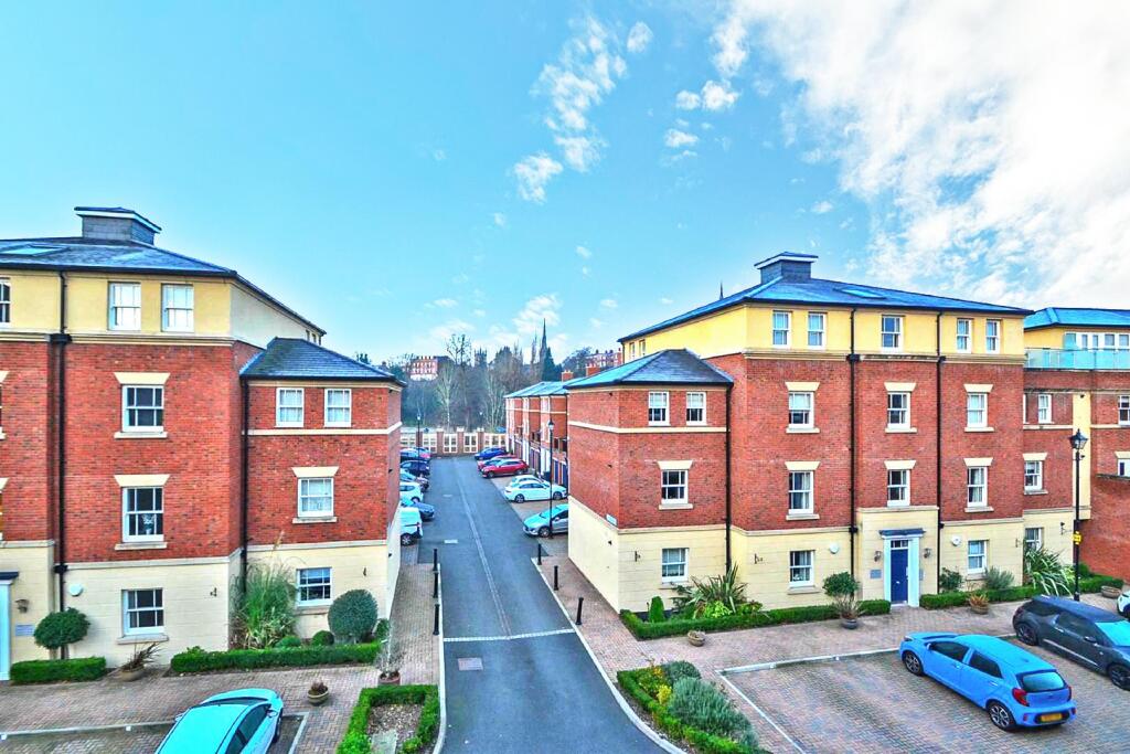Apartment in Shrewsbury - More
