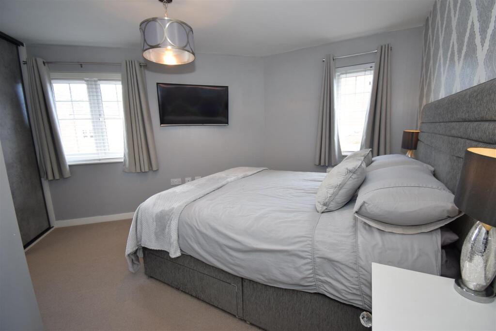 House in South Tyneside, North East - More