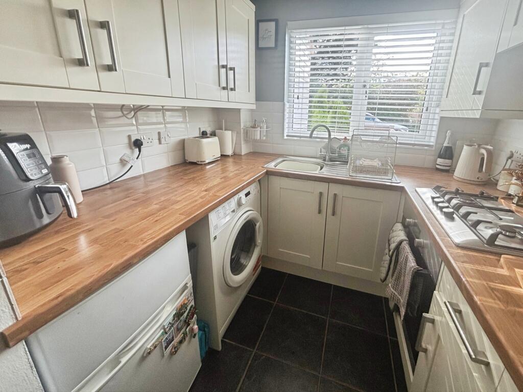 House in South Staffordshire, Perton - View 5