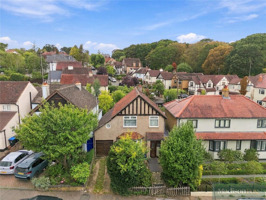 Main image of property: High Beech Road, Loughton, Essex, IG10