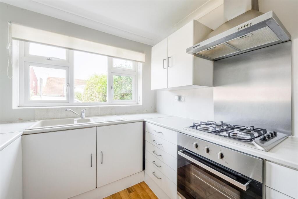 House in Henfield - View 5