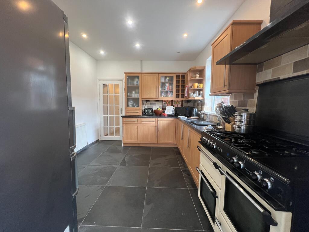 The Strand, Wherstead IP2 8NL  photo 2