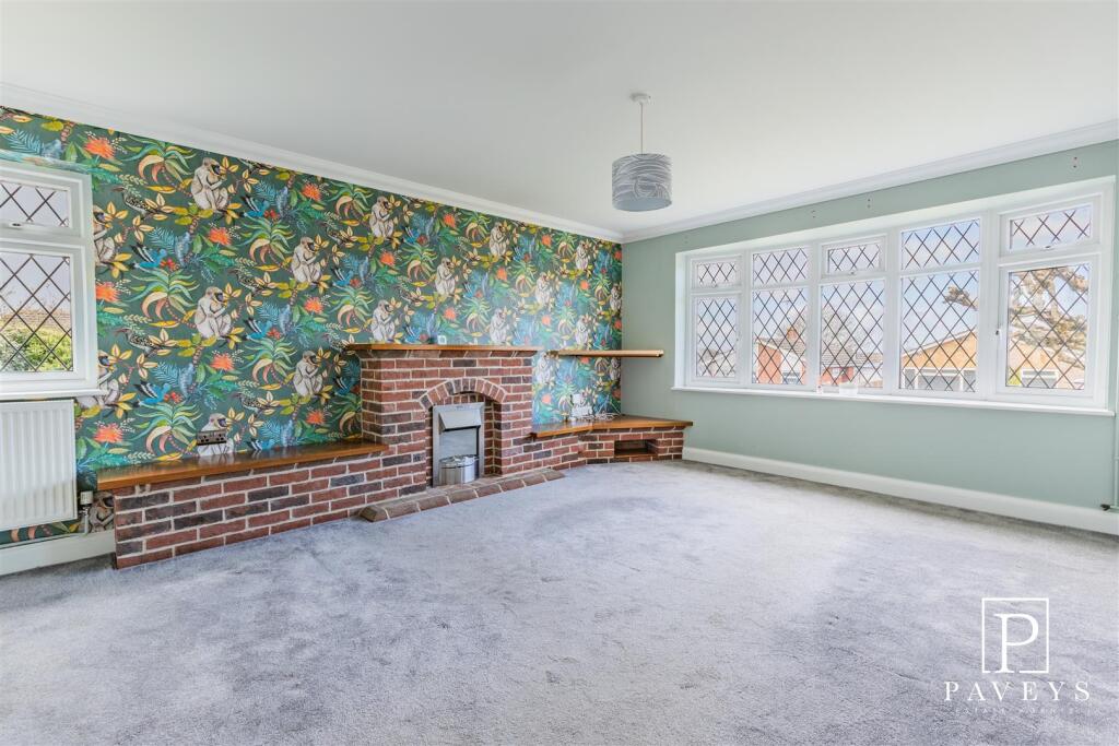 Dugmore Avenue, Kirby-Le-Soken, Frinton-On-Sea photo 3