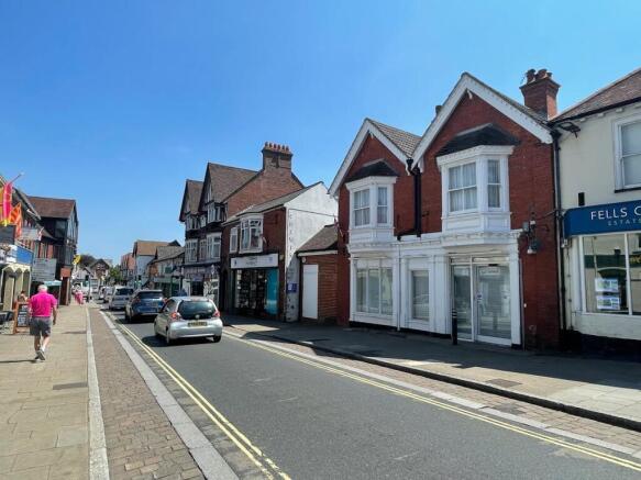 32 High Street 2.jpeg