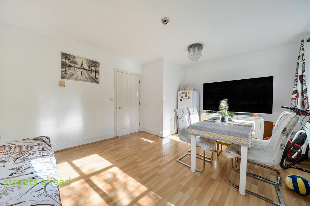 Apartment in London - View 4