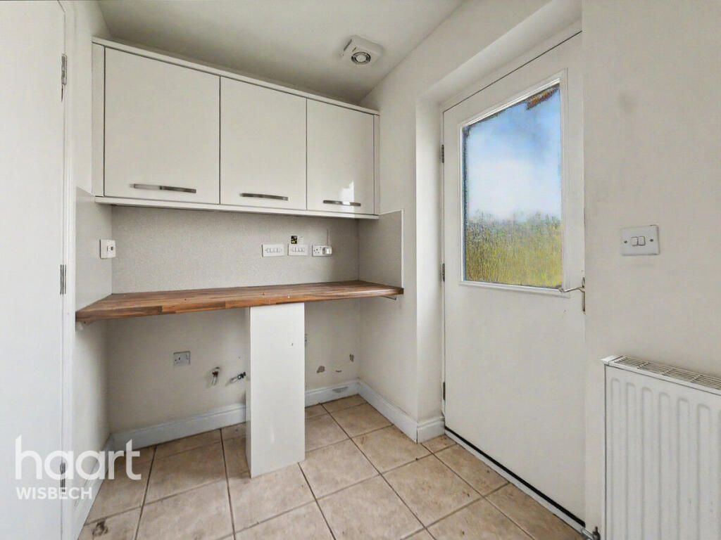 House in Peterborough - View 5