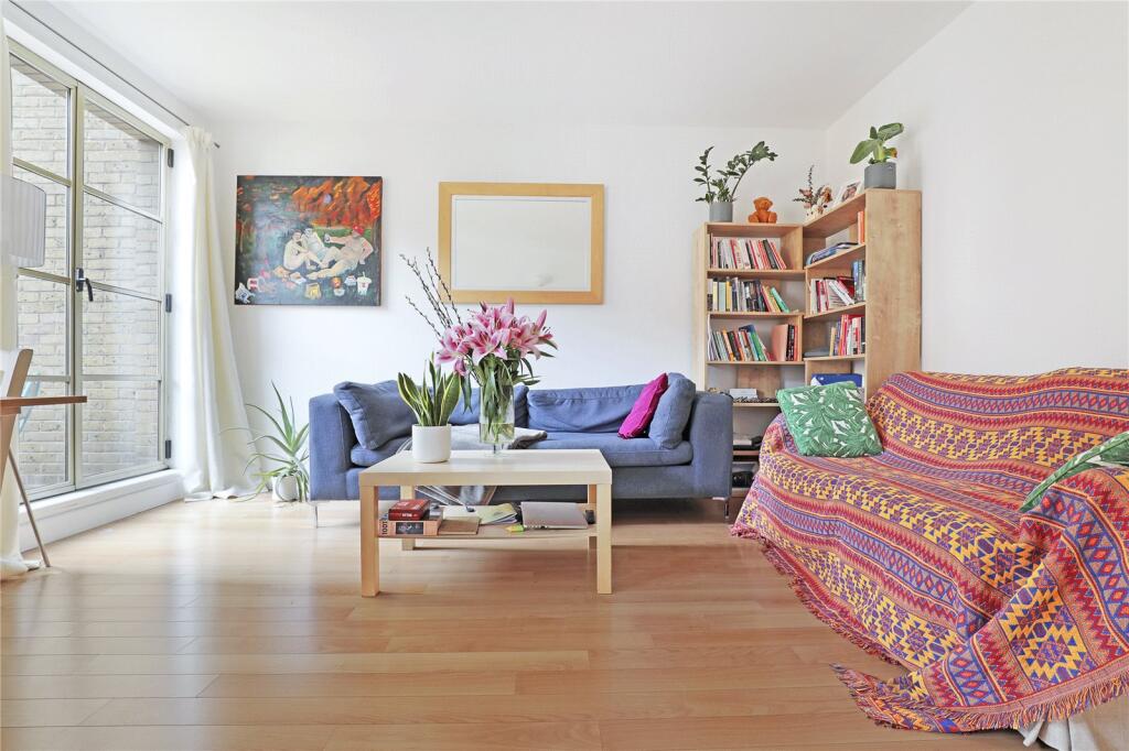 Main image of property: The Circle,
Queen Elizabeth Street, SE1