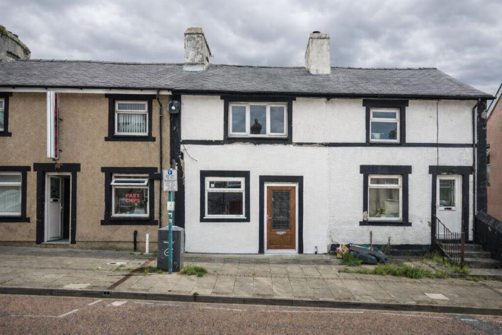 Main image of property: 7A Water Street Penygroes, Caernarfon, Gwynedd, LL54 6LR