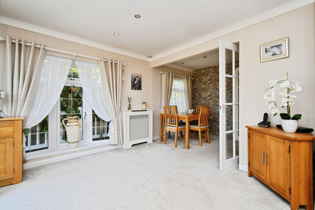 House in York - View 4