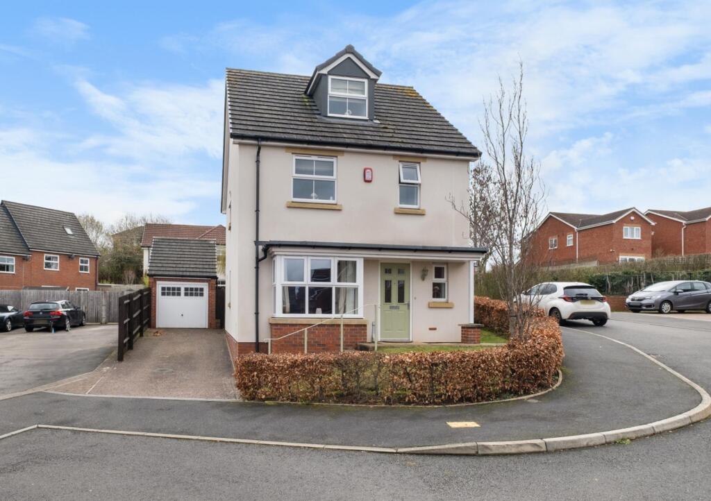 Main image of property: Spode Gardens, Bromsgrove B60 2TS