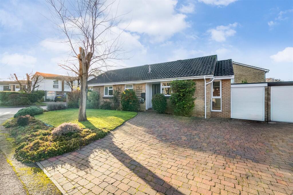 Main image of property: Dents Close, Letchworth Garden City