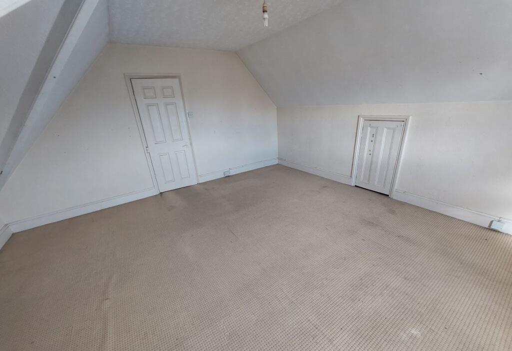 Flat 4, 1A West Hill Road, St Leonards-on-Sea, East Sussex, TN38 0NA photo 4