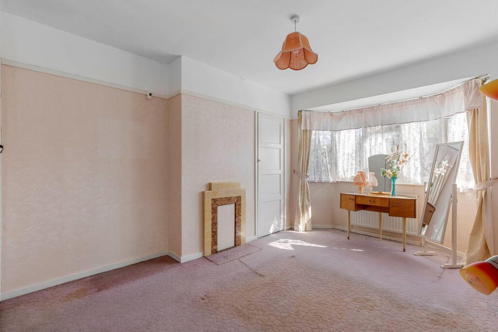 House in Widmer End, Hazlemere - View 5