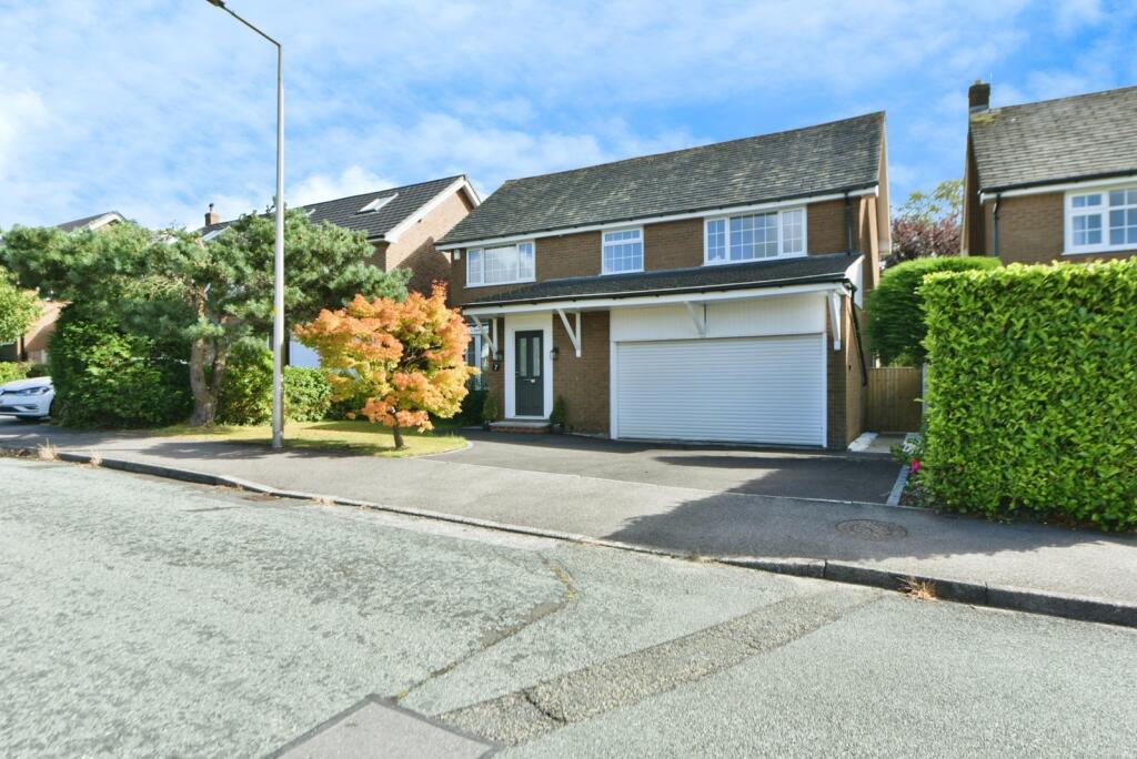 Main image of property: Chatsworth Road, High Lane, Stockport, Greater Manchester, SK6