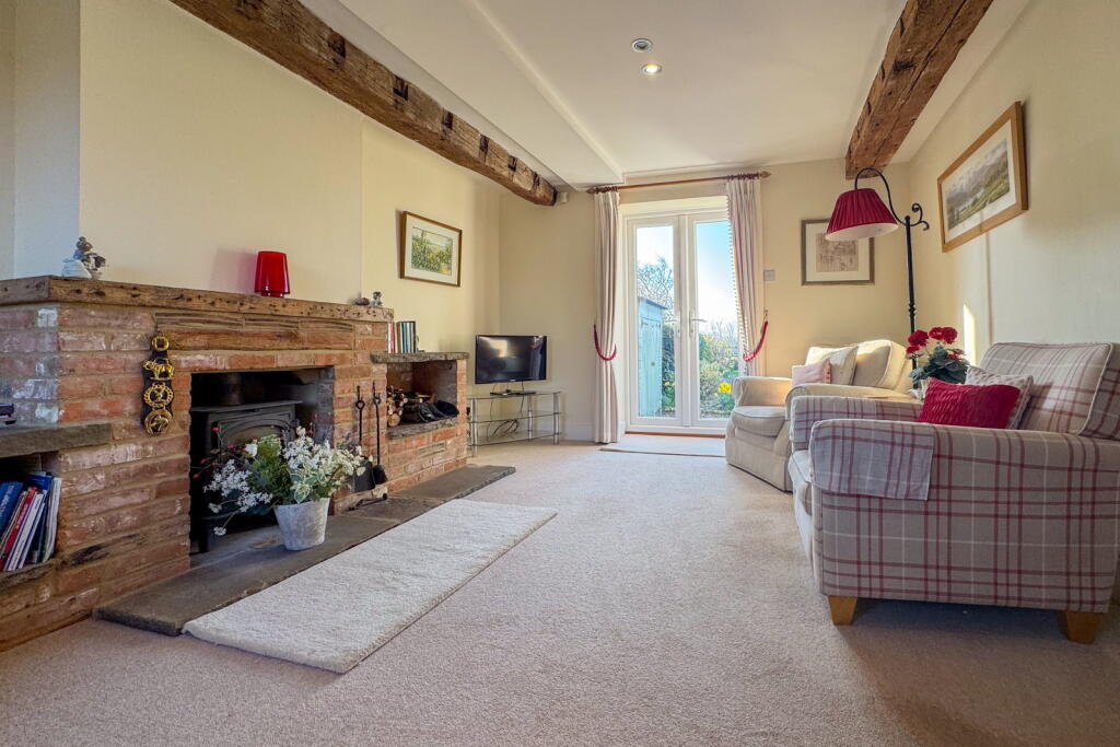 House in Southampton - More