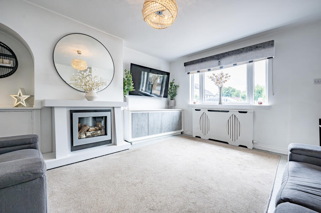 House in Rutherglen, Stonelaw - View 4