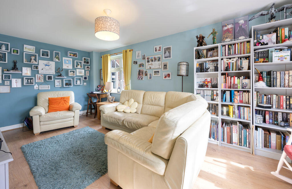 House in Wigan, Greater Manchester - More
