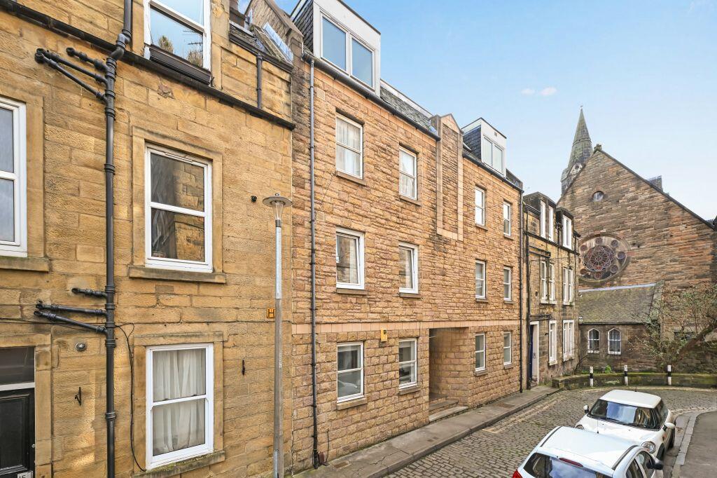 Main image of property: 30/3 Richmond Terrace, Haymarket, EH11 2BY