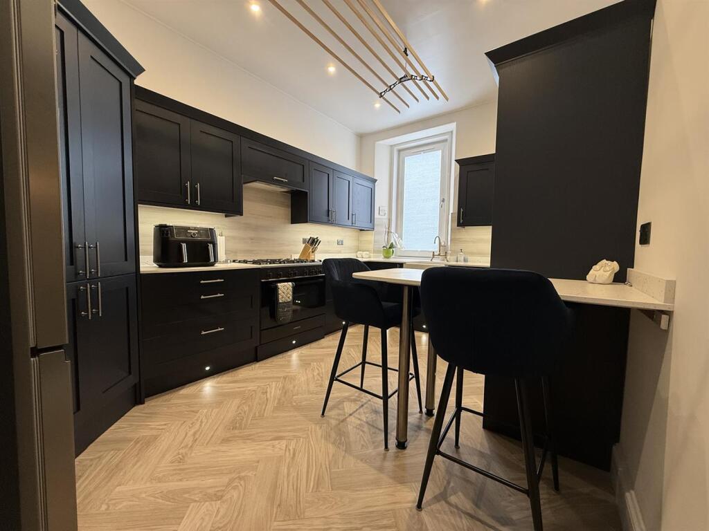 Apartment in Dumfries - View 2