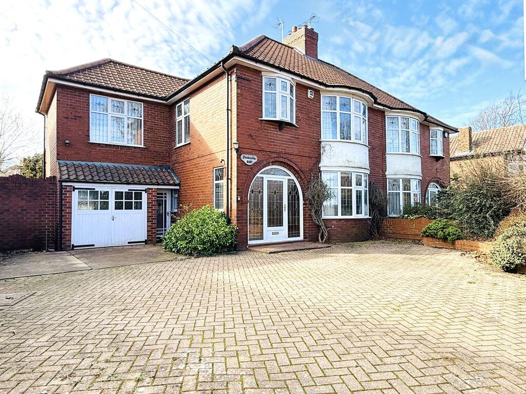 Main image of property: Boroughbridge Road, York YO26 6AY