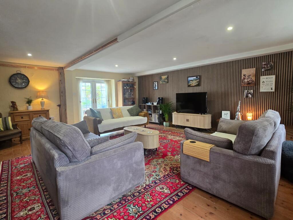 The Old Coach House, Bryngwran, Holyhead, Isle Of Anglesey - More