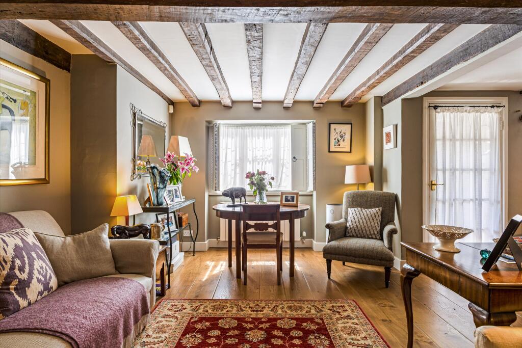 House in Hart, Odiham - View 5