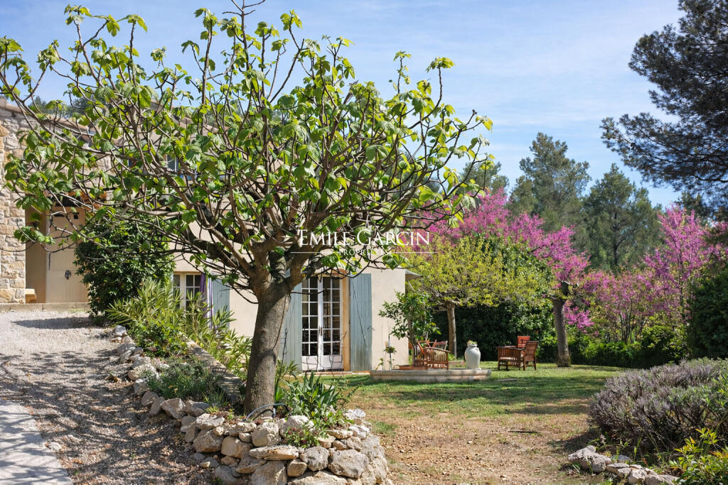 Main image of property: Provence-Alps-Cote d`Azur, Bouches-du-Rhône, Le Tholonet