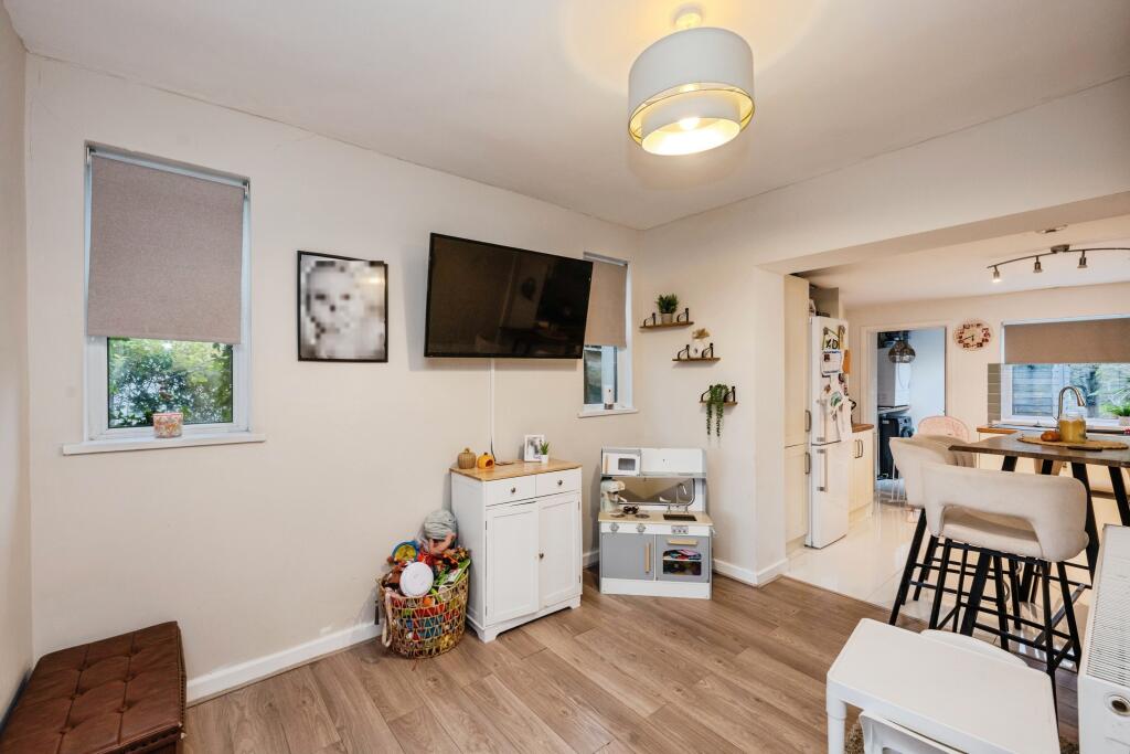 House in Swansea, Dyffryn Clydach - View 5