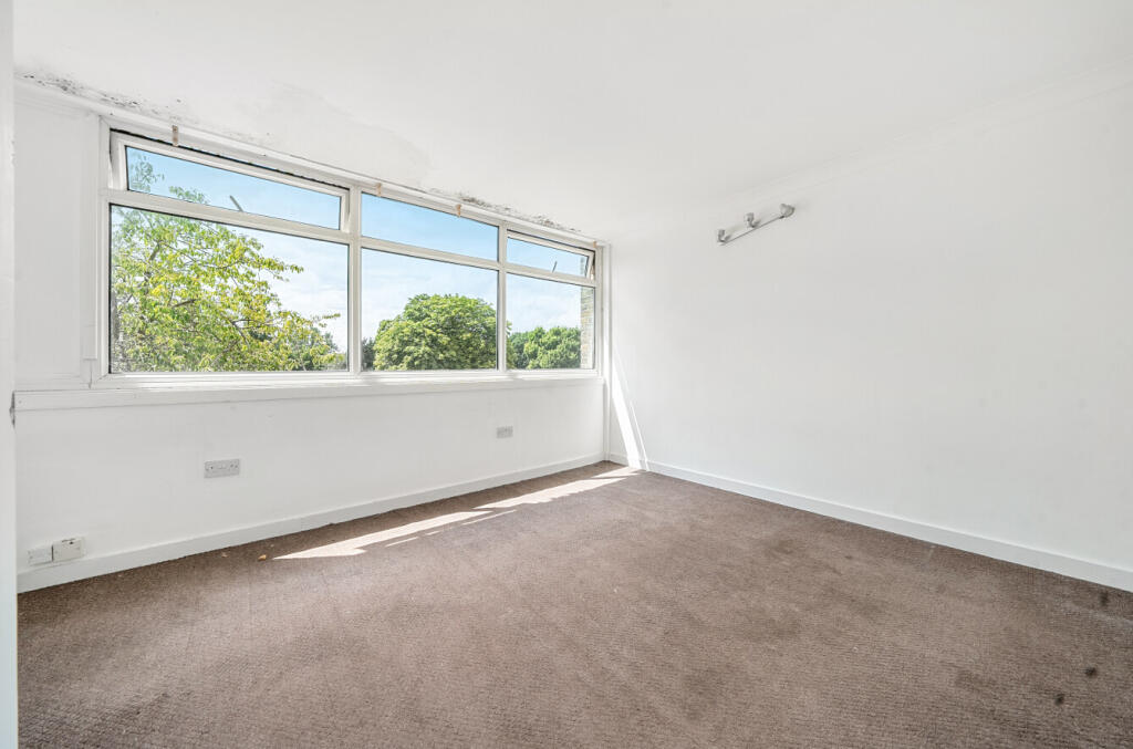 House in Chelmsford - More