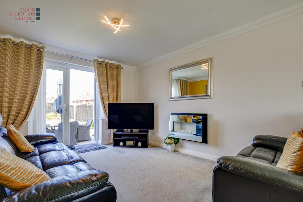 House in Rotherham, Wickersley - View 4
