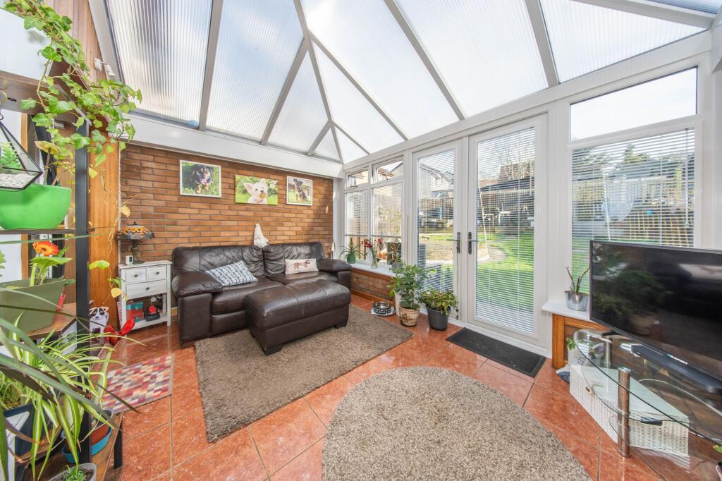 House in East Calder, Calderwood - View 4