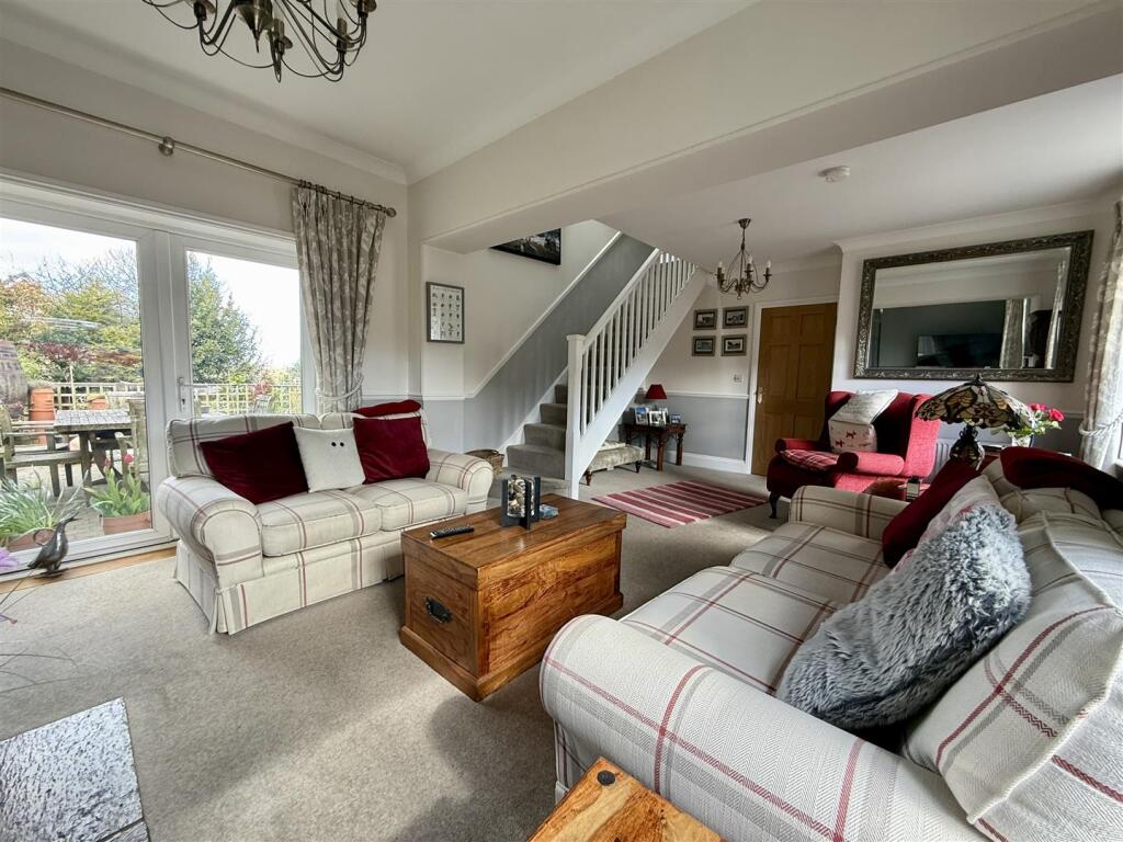 Kemming Road, Whitwell, Ventnor photo 2