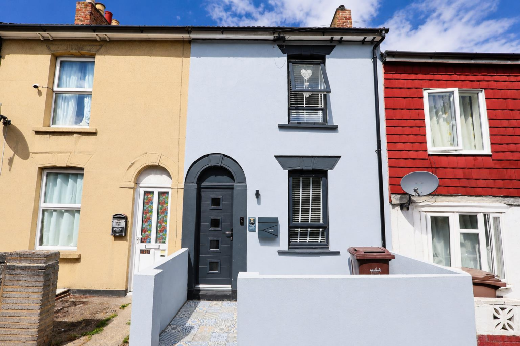 Main image of property: Victoria Street, Gillingham
