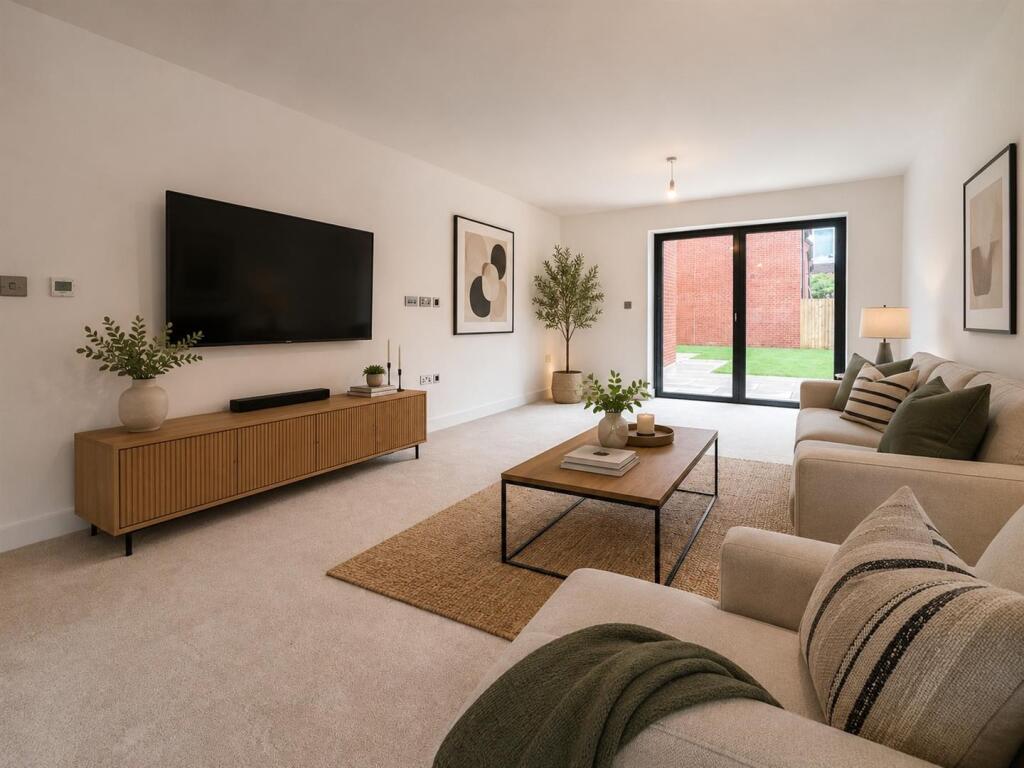 House in Thurleigh, Cross End - View 2