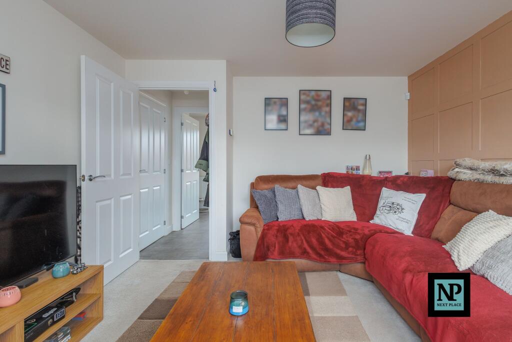 Pemberley Drive, Tamworth, B78 - View 6