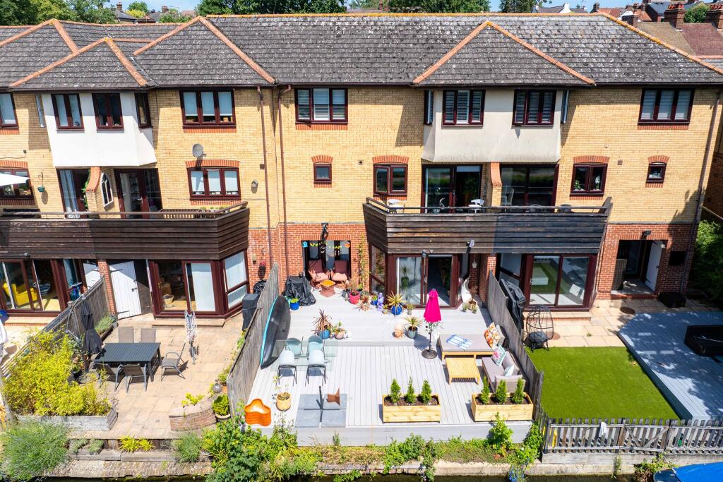 Main image of property: Ebberns Road, Hemel Hempstead