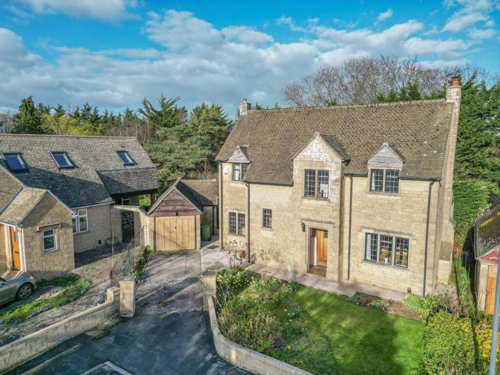 Main image of property: Bryants Close, Frenchay, Bristol, BS16 1PA