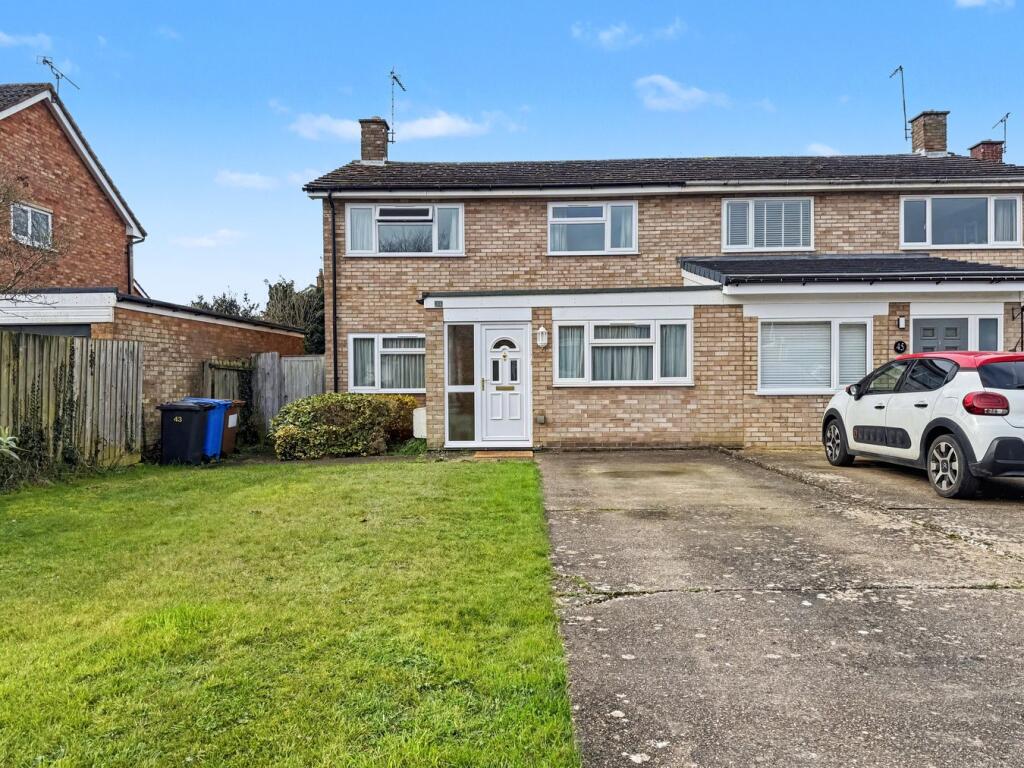 Main image of property: Meadowvale Close, Ipswich, IP4