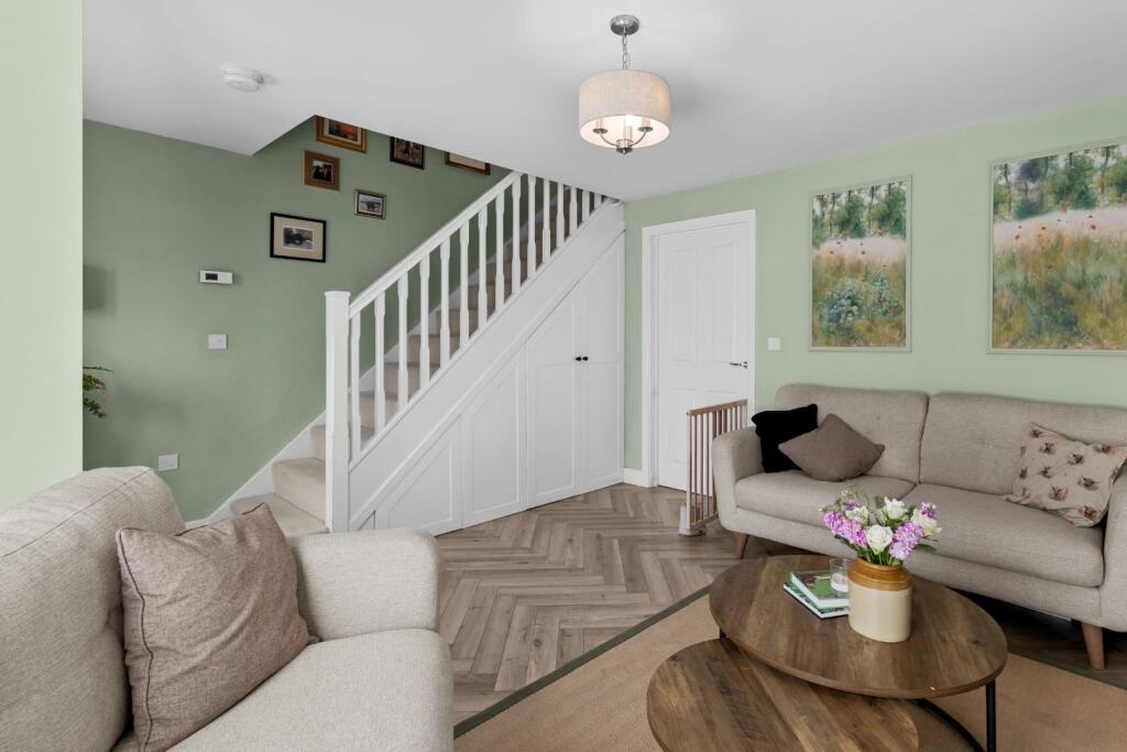 House in Stratford-on-Avon, Southam - More