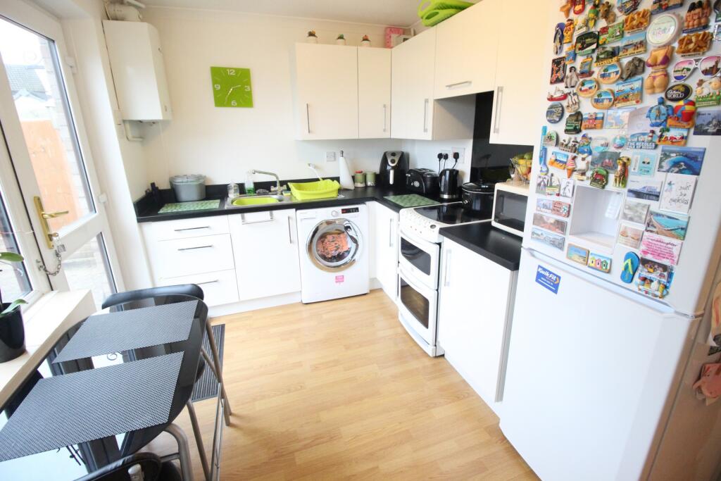 House in Newport - View 4