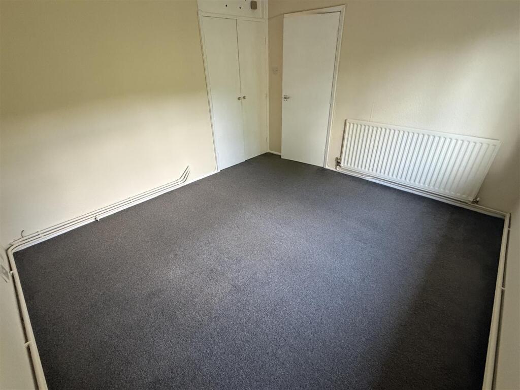 Apartment in Warwick, Cliff Hill - More