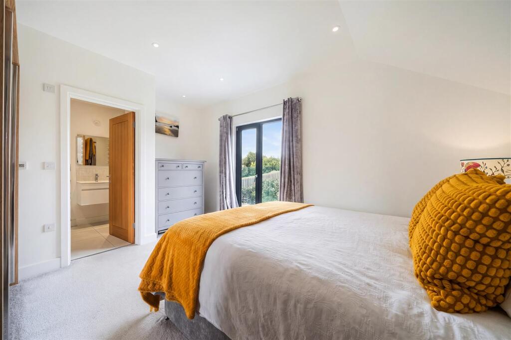 House in Truro - View 5