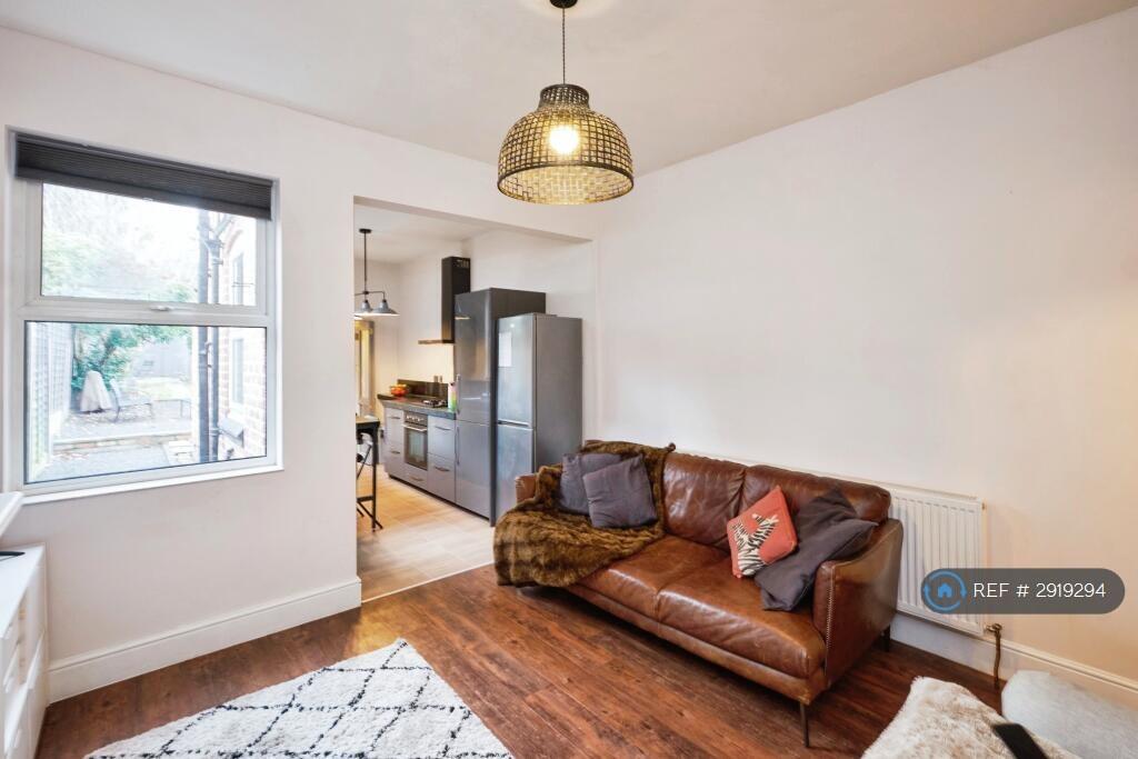 House in Birmingham, Wylde Green, Erdington - View 4