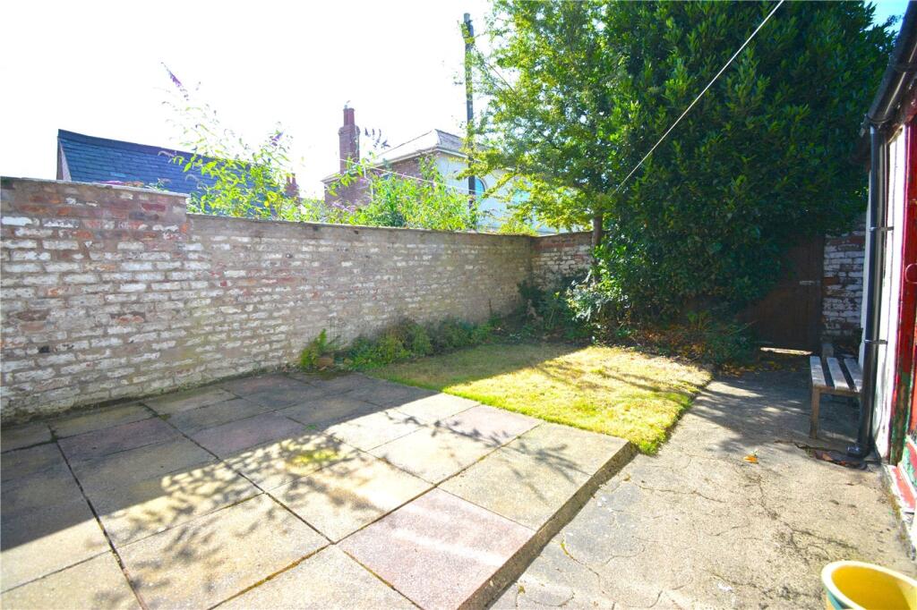 House in Wallasey, Liscard - More
