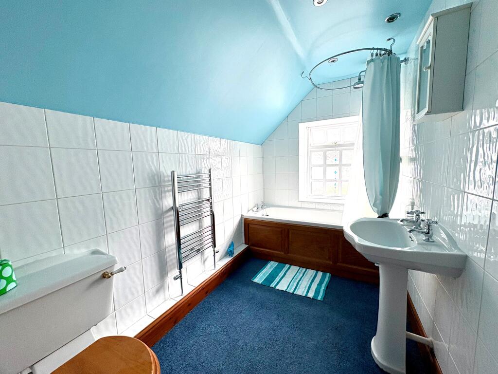 House in Warrington, Helsby - View 5