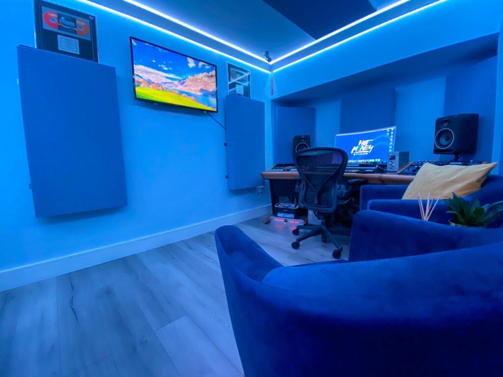 Soundproofed Room